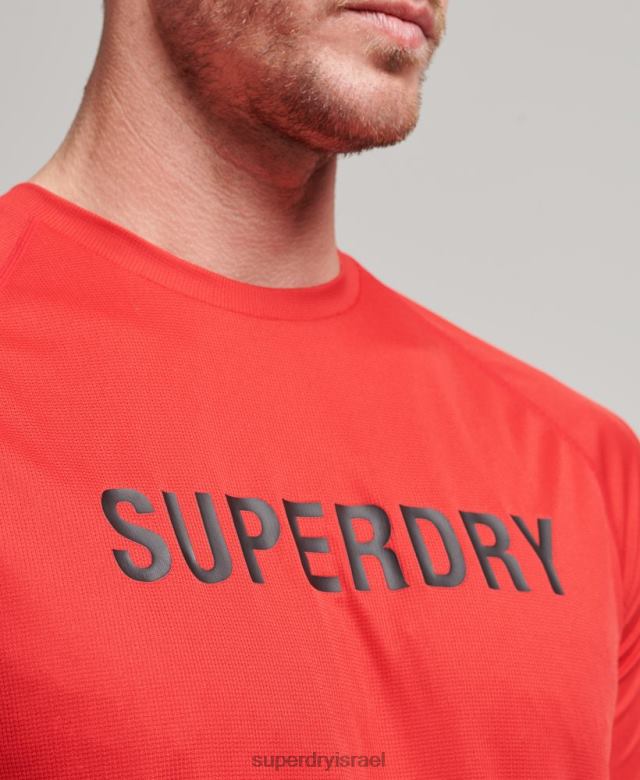 il Superdry גברים טריקו חולצת טריקו עם שרוולים קצרים עם לוגו אקטיבי אָדוֹם 4LX2Z1436 הַלבָּשָׁה