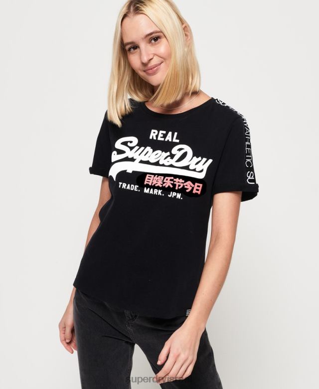 il Superdry נשים חולצת טריקו קופסית עם שרוול לוגו וינטג' שָׁחוֹר 4LX2Z2866 הַלבָּשָׁה