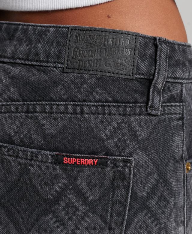 il Superdry נשים מכנסי ג'ינס לוהטים שָׁחוֹר 4LX2Z3096 הַלבָּשָׁה