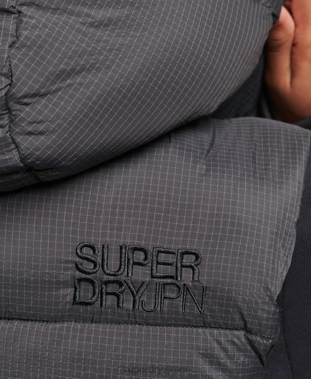 il Superdry נשים ג'לט מרופד קצר בקו מגע שָׁחוֹר 4LX2Z3581 הַלבָּשָׁה