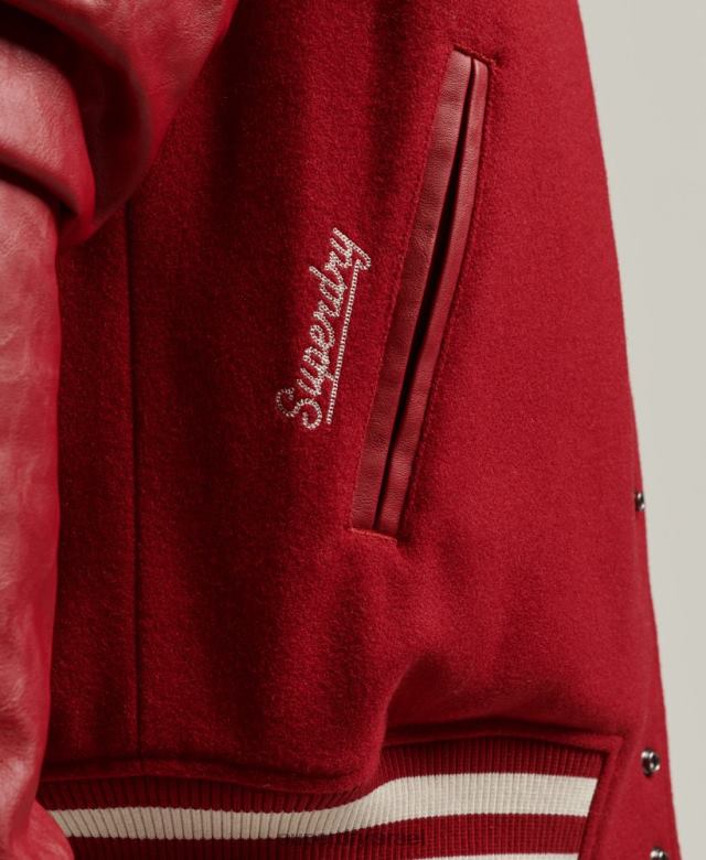 il Superdry גברים ז'קט וינטג' של וארסיטי תיקון אָדוֹם 4LX2Z4582 הַלבָּשָׁה