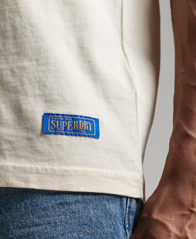 il Superdry גברים כותנה אורגנית וינטג' חולצת טריקו רגועה קרם 4LX2Z4957 הַלבָּשָׁה