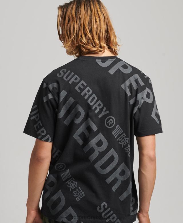 il Superdry גברים חולצת טריקו רפויה עם לוגו מודפס על כל הגוף שָׁחוֹר 4LX2Z4973 הַלבָּשָׁה