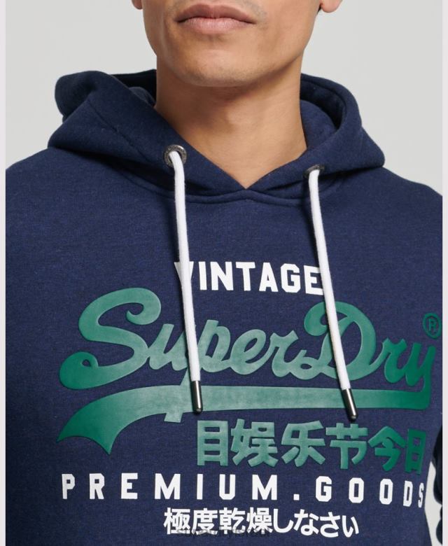 il Superdry גברים קפוצ'ון לוגו וינטג' מכותנה אורגנית כחול כהה 4LX2Z653 הַלבָּשָׁה