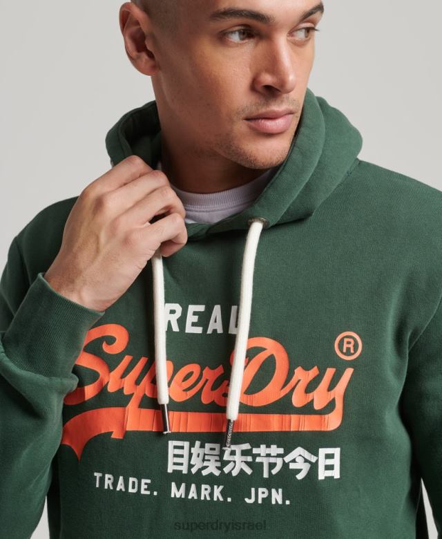 il Superdry גברים קפוצ'ון קלאסיק אמריקאי לוגו וינטג' ירוק 4LX2Z808 הַלבָּשָׁה