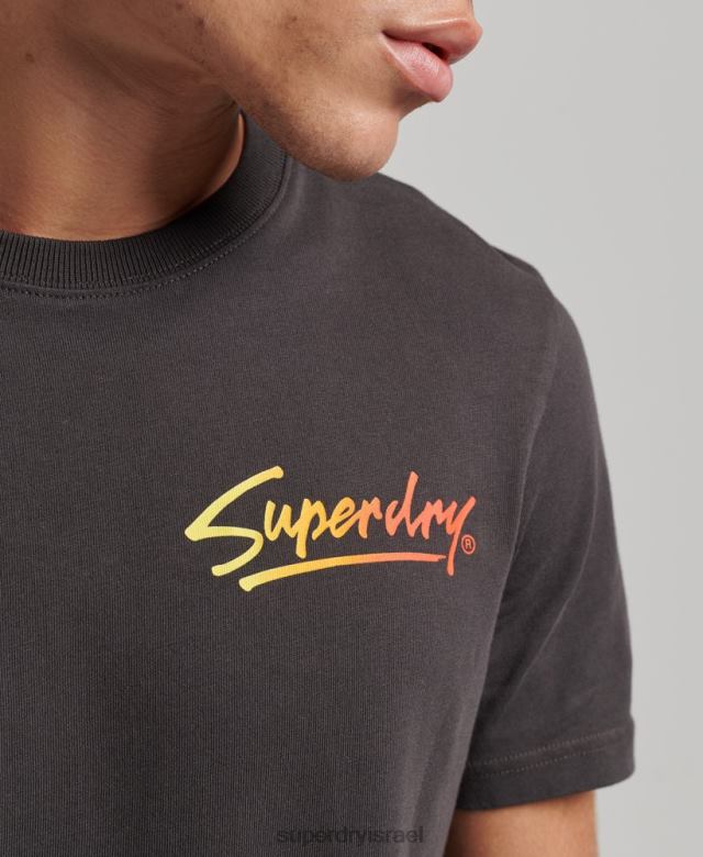 il Superdry גברים חולצת טי-שירט עם לוגו תסריט משנות ה-80 במרכז העיר חום 4LX2Z4794 הַלבָּשָׁה