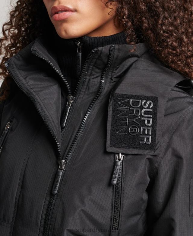 il Superdry נשים מעיל הרים sd-windcheater שָׁחוֹר 4LX2Z3628 הַלבָּשָׁה