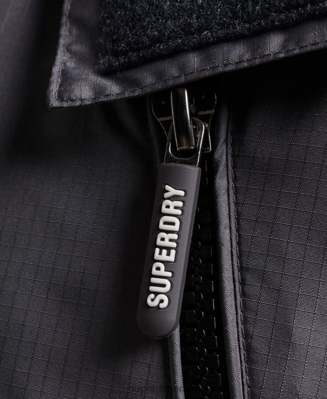 il Superdry גברים מעיל הרים sd windcheater אפור כהה 4LX2Z946 הַלבָּשָׁה